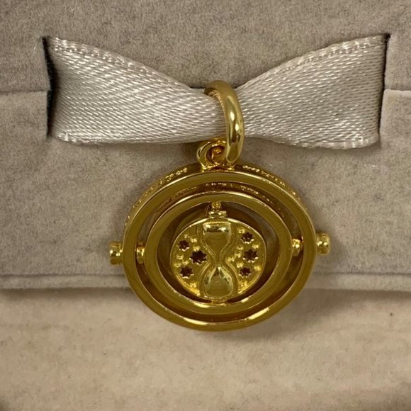 Pandora Harry Potter, Spinning Time Turner Pendant - Picture 7 of 7